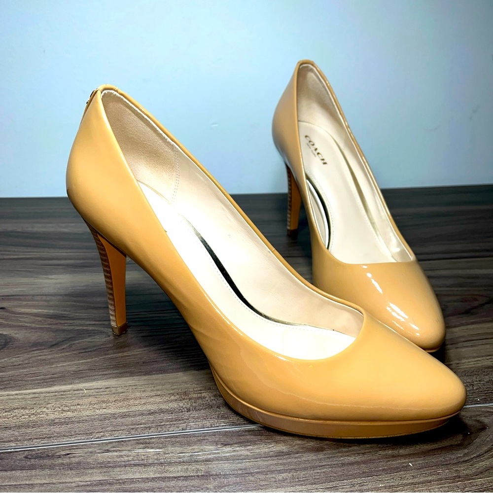 Coach GIOVANNA Women’s Tan Leather Pumps Shoes 8.5B